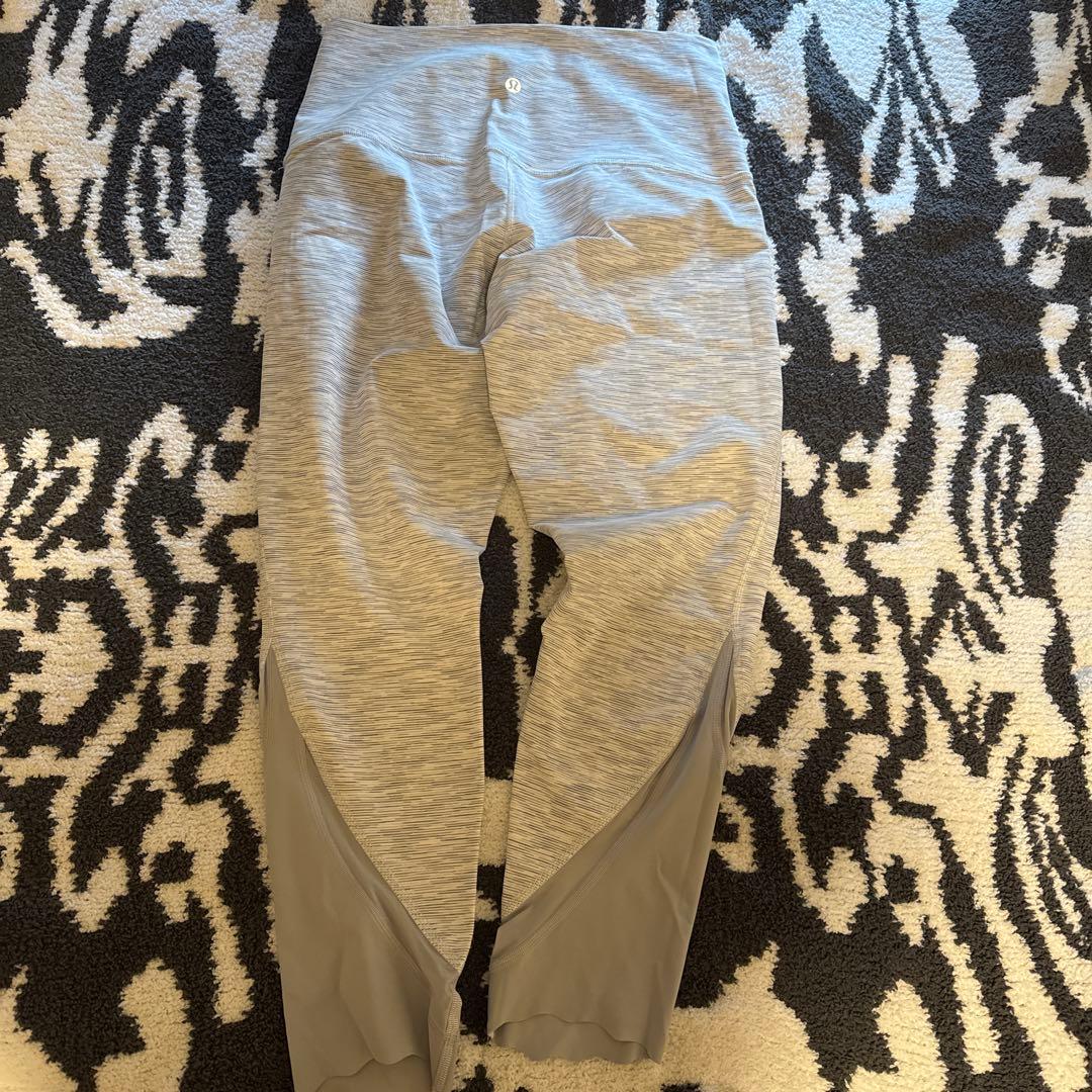Lululemon スリムフィット ヨガパンツ グレー Zeroed In スリムフィットパンツ *丈短め | パンツ | Lululemon JP