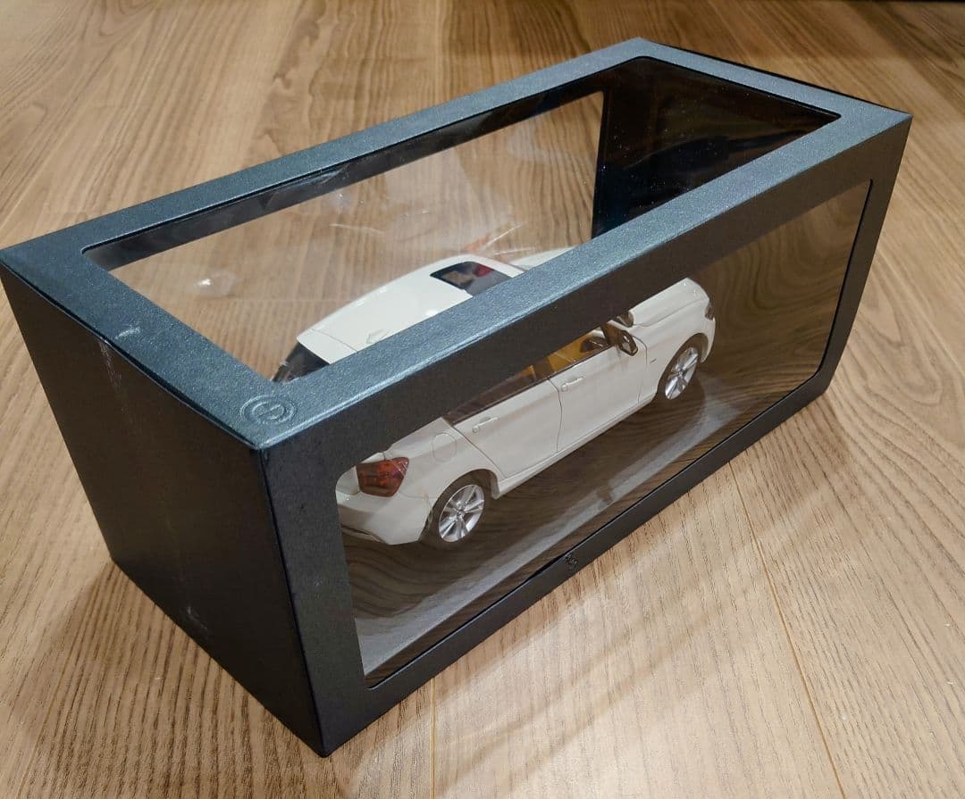 【新品】BMW 1 Series ミニカー 1/43【未開封】