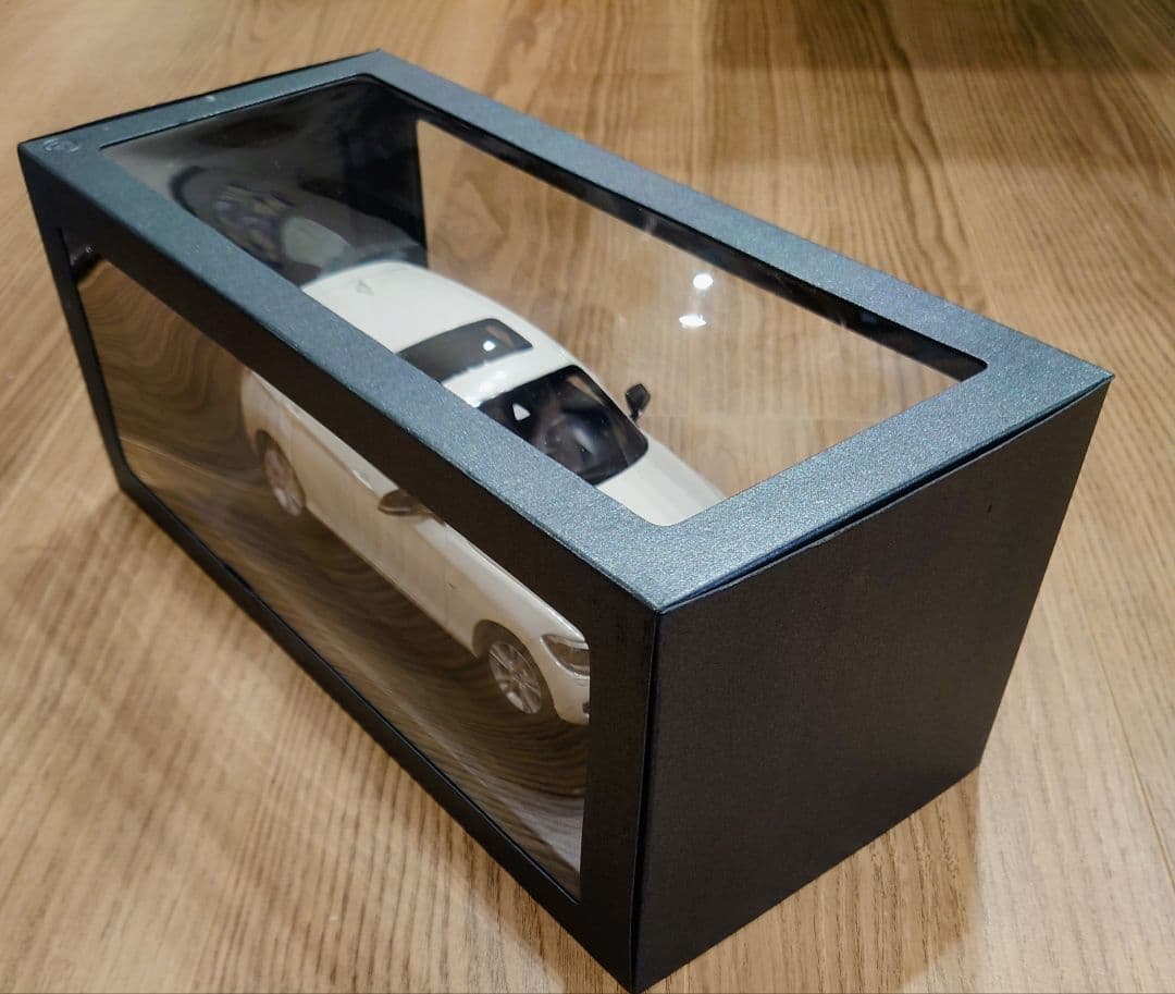 【新品】BMW 1 Series ミニカー 1/43【未開封】