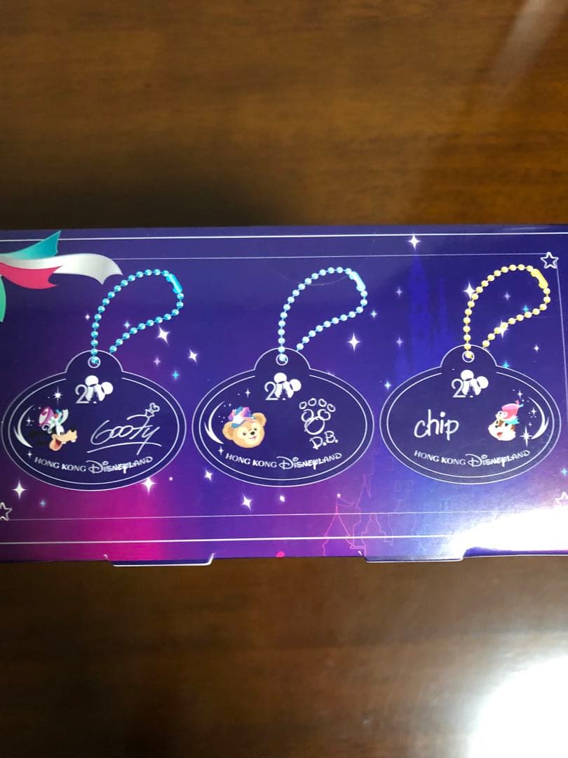 未開封】香港ディズニー20周年記念 バッグチャーム 11個セット ネームタグ