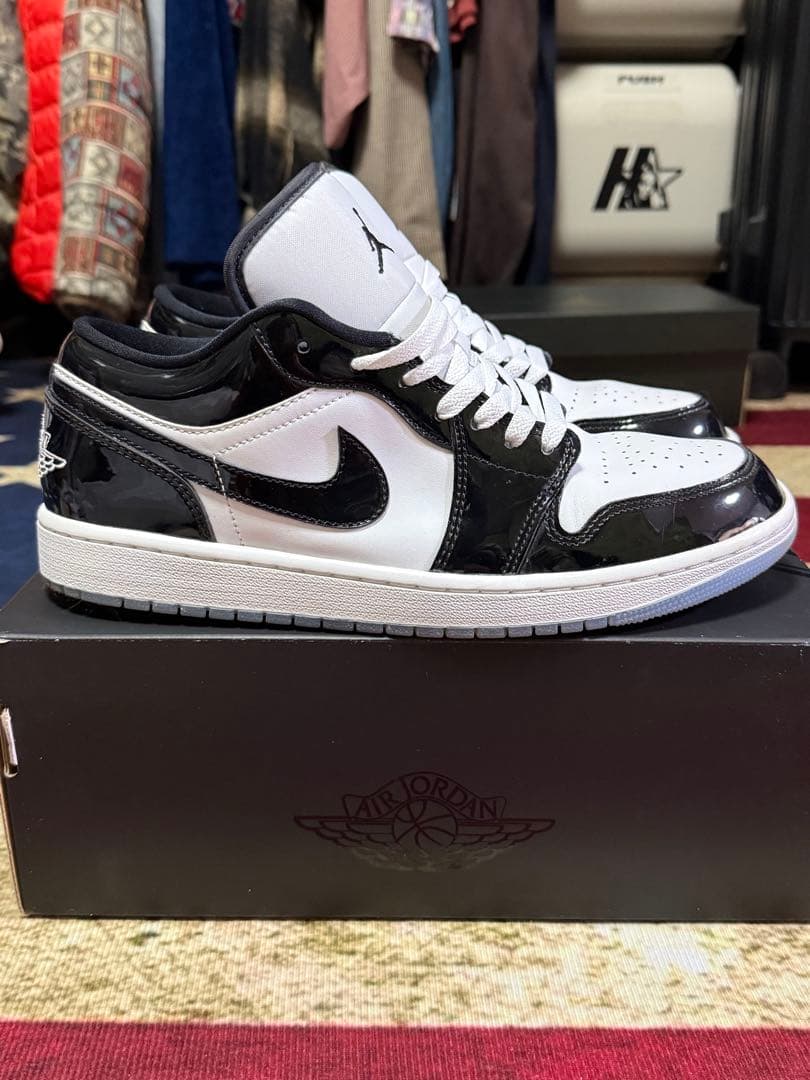 靴 Nike Air Jordan 1 Low \"Concord\"