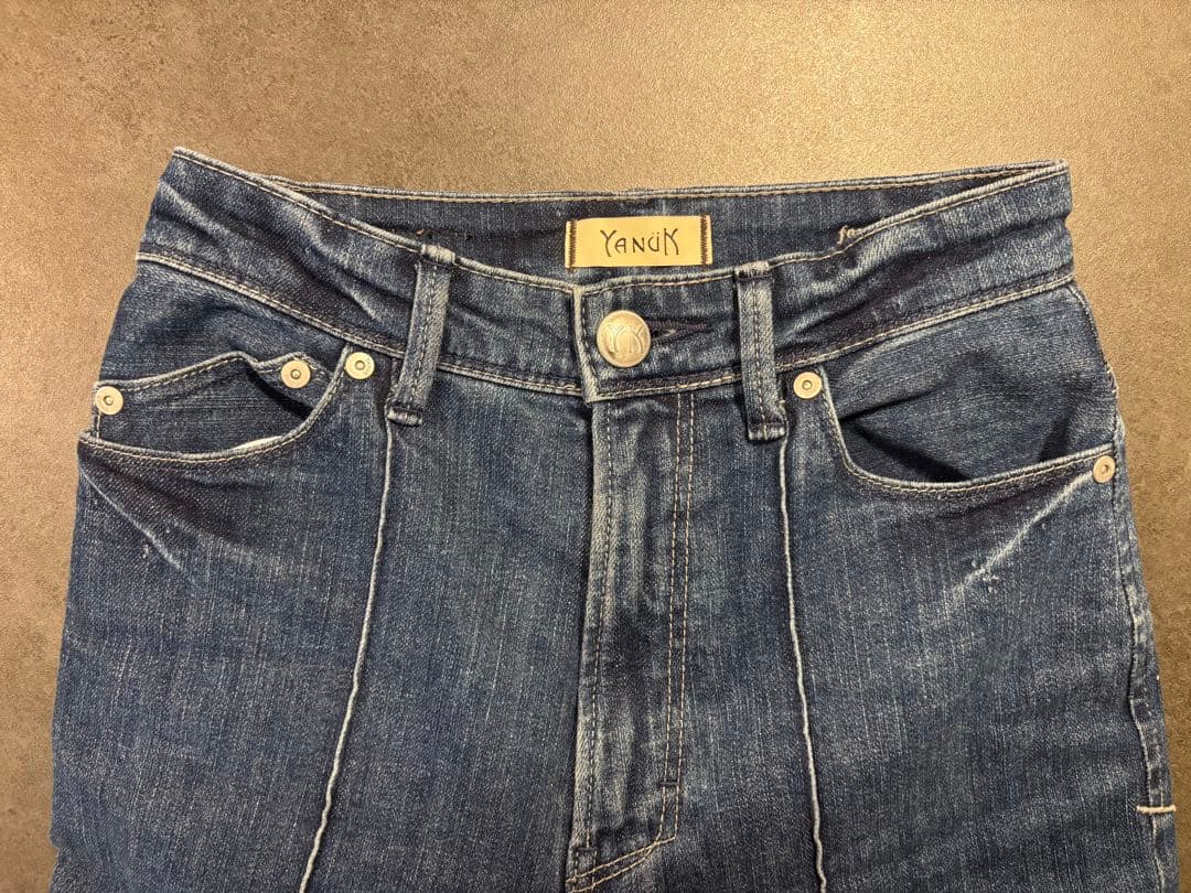 Yanuk anuans アニュアンス Pintuck Straight - メルカリ