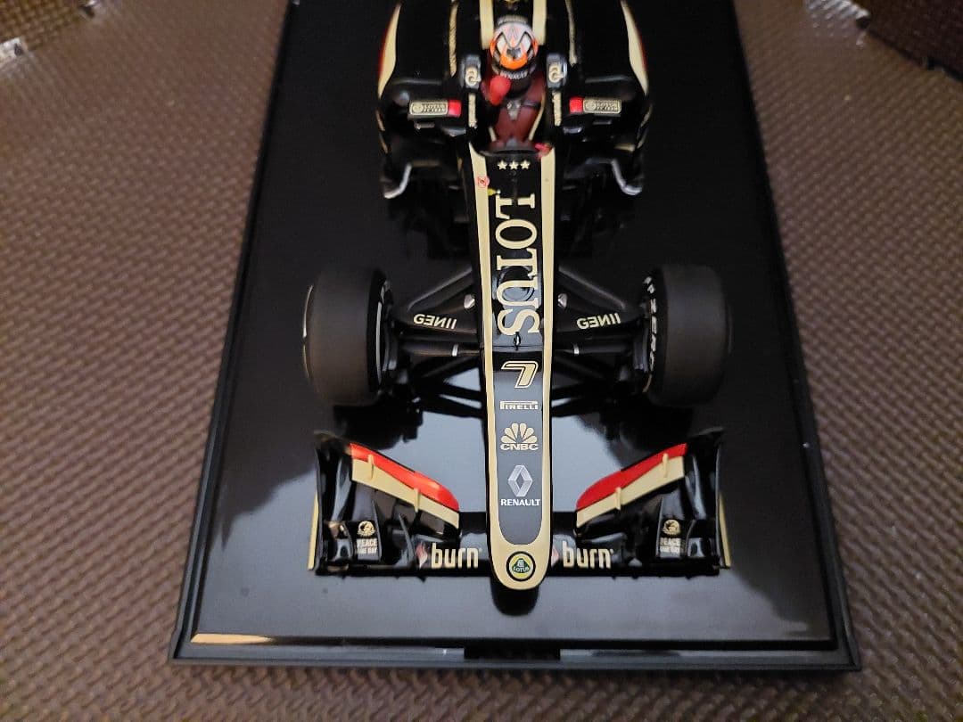 ミニチャンプ 1/18 ＃7 ロータス E21 K.ライコネン 2013 - メルカリ