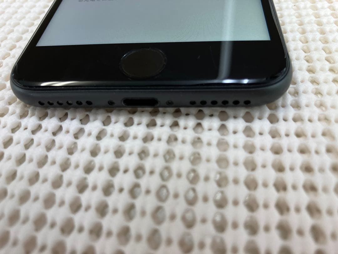 iPhone 8 64GB SIMロックなし スペースグレー