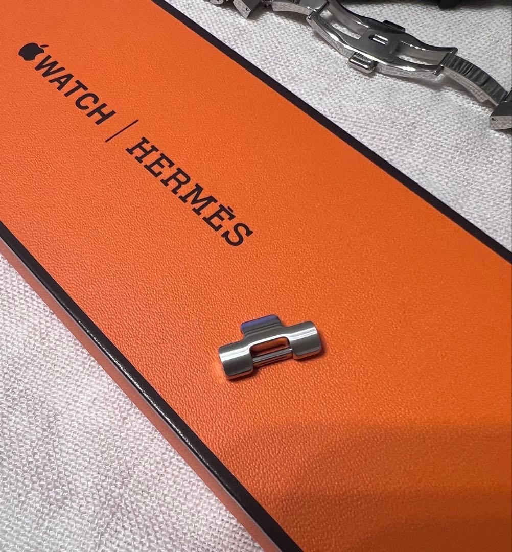 Apple Watch Hermes 42mm グランH コマ1つ Band Apple Watch Hermès Single Tour 46 mm Grand H - Grey | Hermès USA