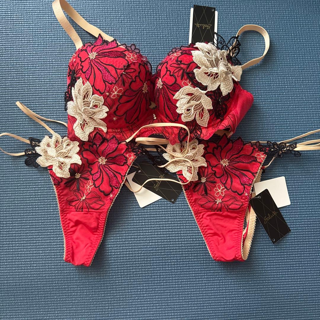 サルートsalute 3点セット E70 Mサイズショーツ ソング2点 96 楽天市場】サルート ショーツ（カラーレッド）（インナー・下着