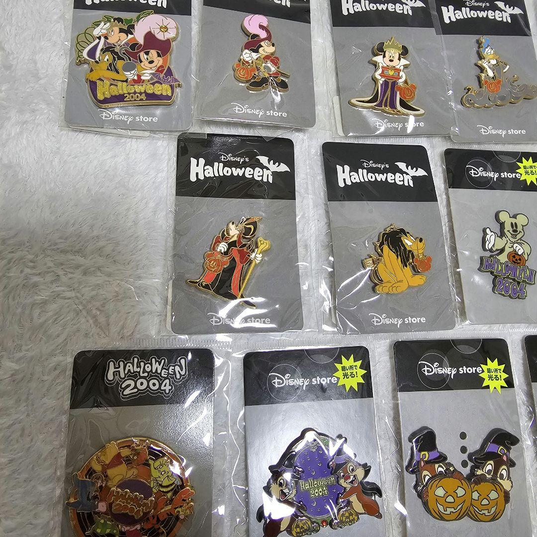 DisneyStore 2004ハロウィン ピンバッジ まとめ売り