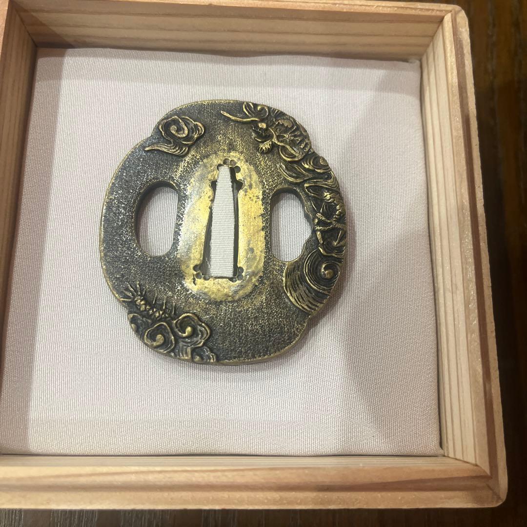 武士彫刻 鉄製刀の鍔2点