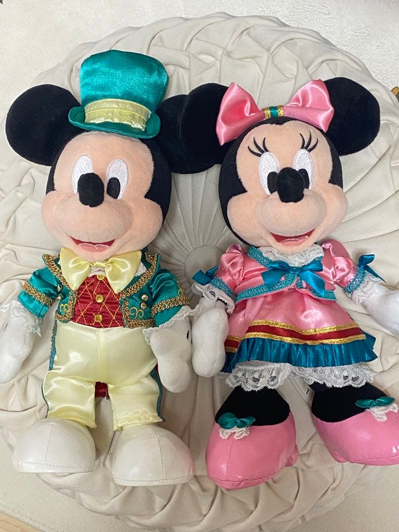 ディズニーランドホテル　宿泊者限定　ミッキー ミニーぬいぐるみセット 東京ディズニーランドホテル 宿泊者限定 ミッキー/ミニー バッチ