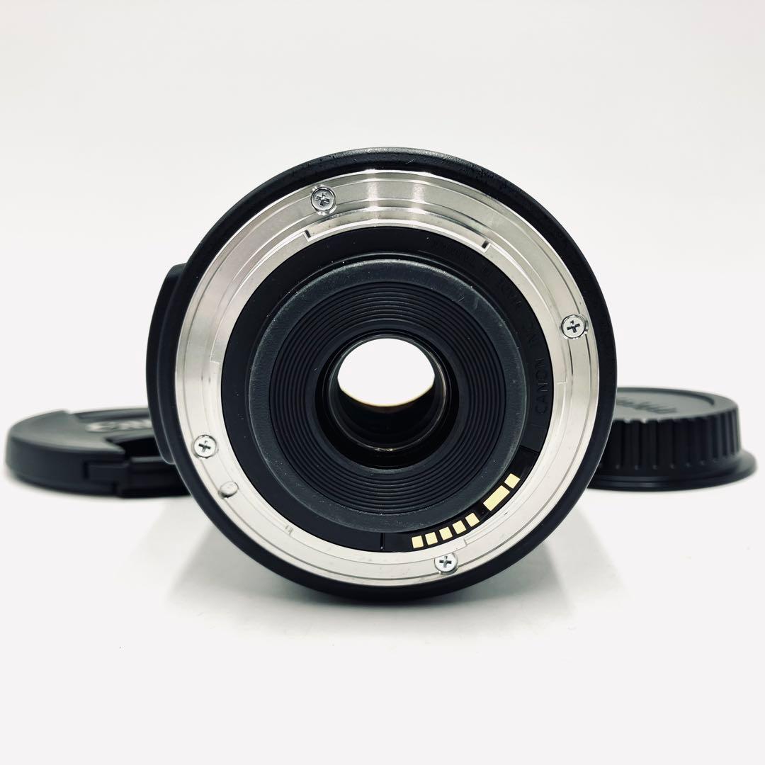 美品♪ Canon EF-S 18-135mm F3.5-5.6 IS STM
