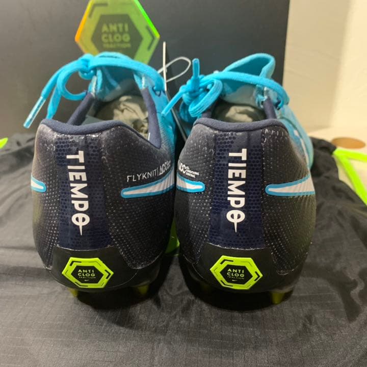 ナイキ ティエンポレジェンド 7 SG ACC 25.0cm 水色