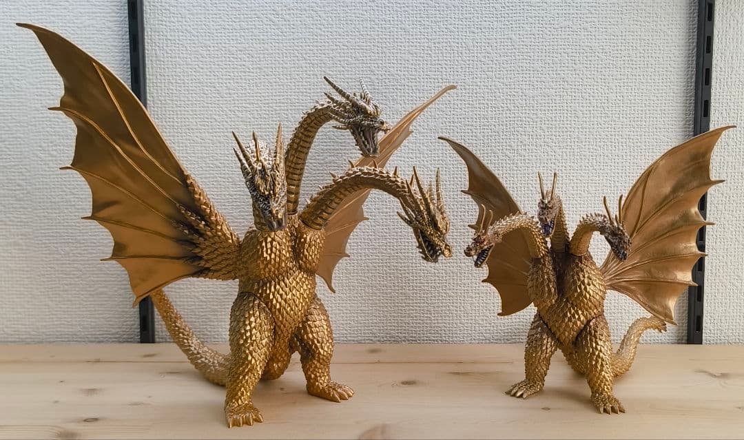 東宝怪獣コレクション　デアゴスティーニ　フィギュア キングギドラ 2種　ゴジラ