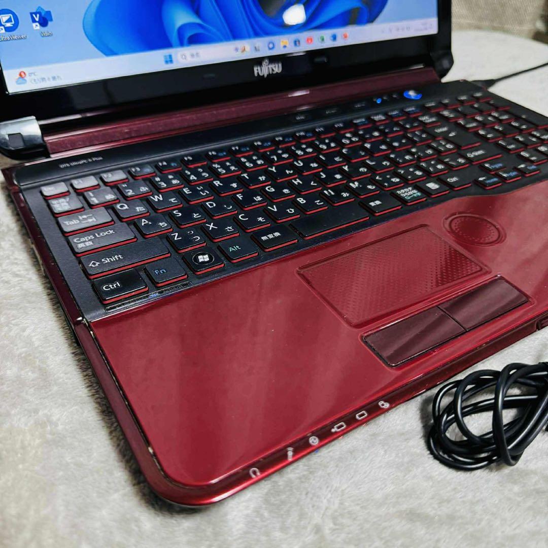 S220 富士通ノートパソコンi7メモリ8G高速 WEBカメラWindows11 - メルカリ