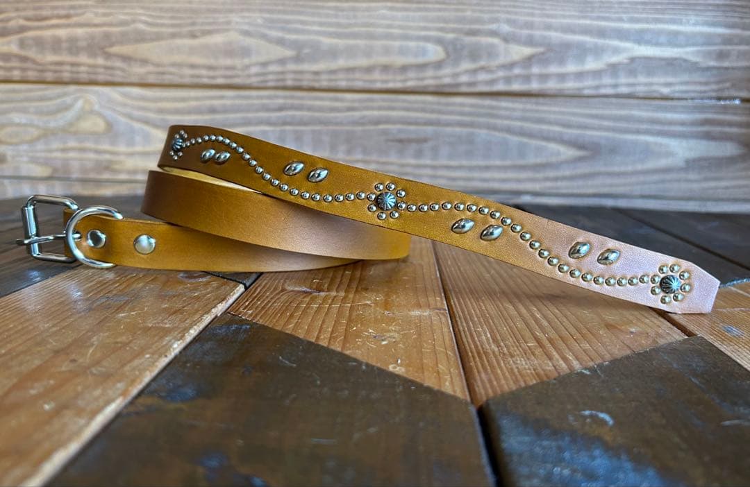 スタッズナローベルト22mm幅(ライトブラウン)ダブルリーフhtcナロー好き スタッズナローベルト22mm幅(ライトブラウン)ダブルリーフhtcナロー好き