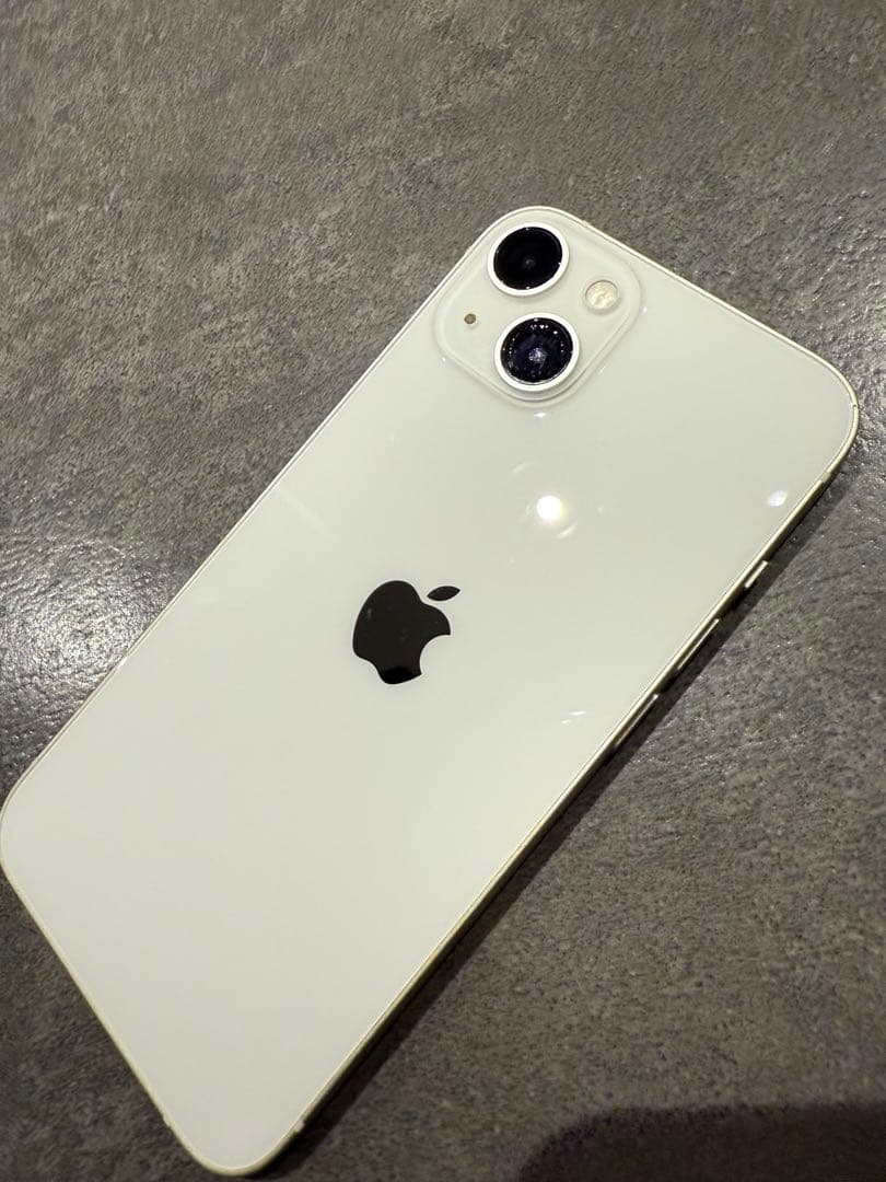 Apple iPhone 13 ホワイト 本体 - メルカリ