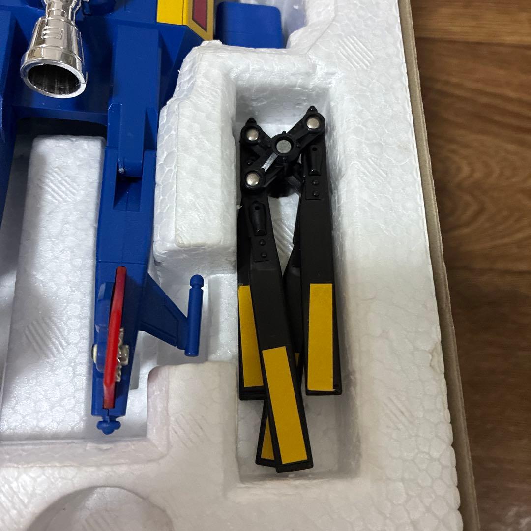 メル　値引き中　バンダイ チェンジロボ DX-27 電撃戦隊チェンジマン