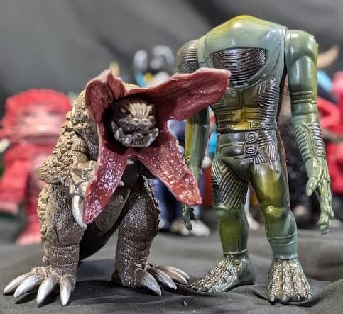 ウルトラマンパワード＆登場怪獣・宇宙人（バンダイ）ソフビコンプ18体セット