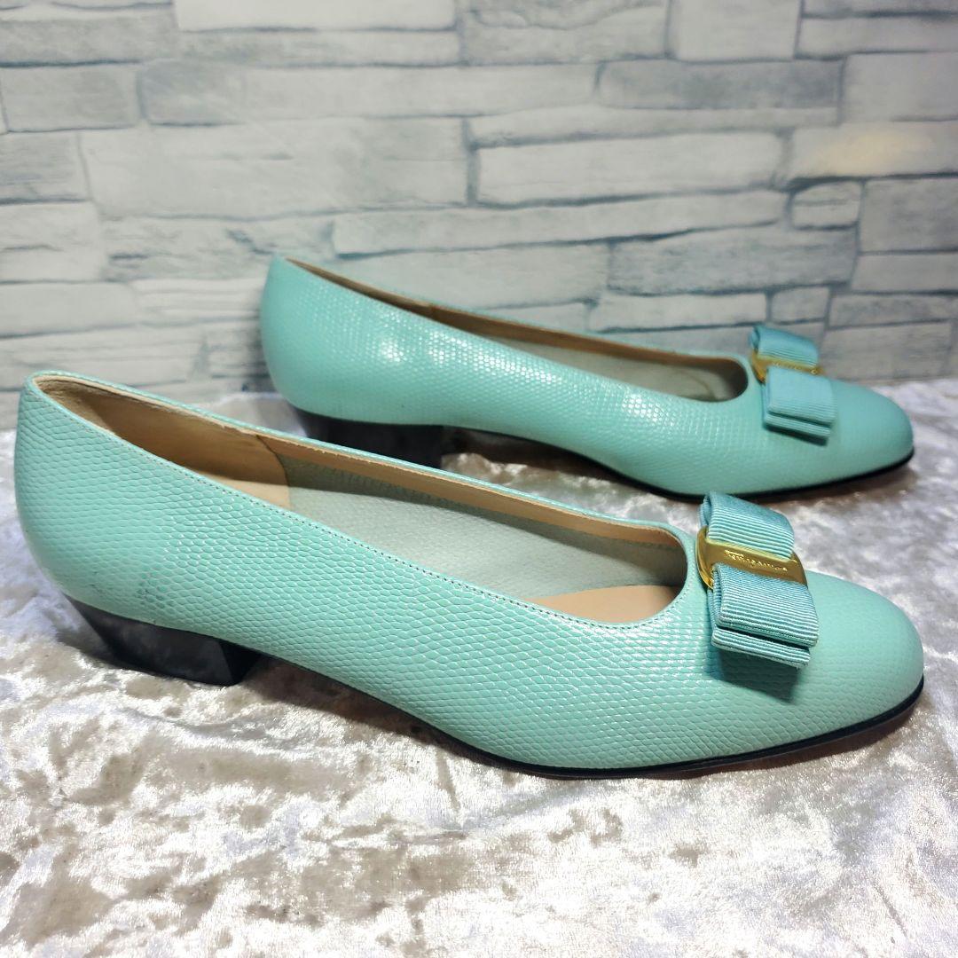 【ワケ有未使用級】サルヴァトーレフェラガモ 23.5cm パンプス ヴァラ 6D