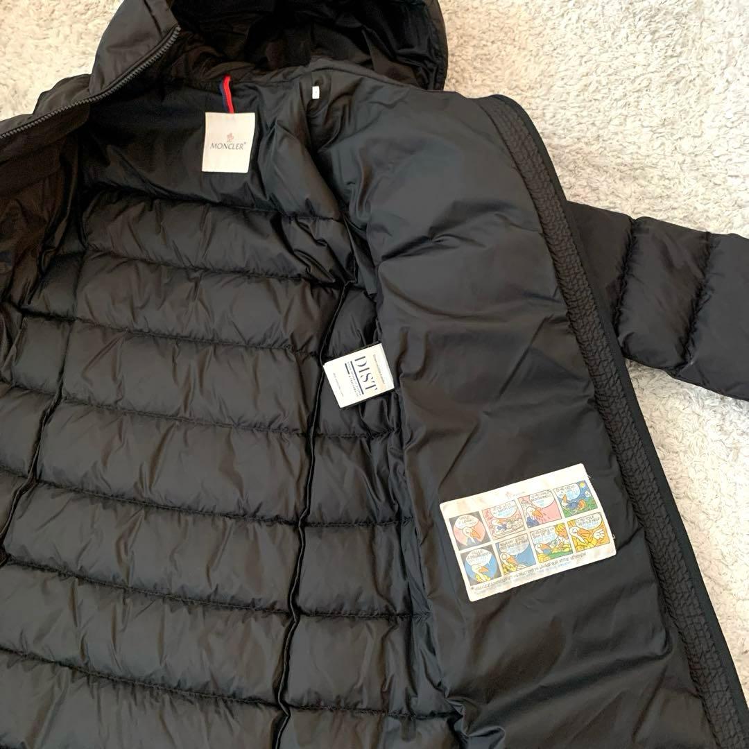 《美品》MONCLER ブラック ダウンジャケット
