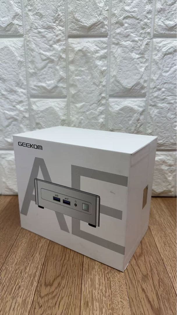 GEEKOM AE8ミニPC AMD Ryzen 9 8945HS GEEKOM AE8 ミニPC AMD Ryzen R7-8845HS/R9-8945HS