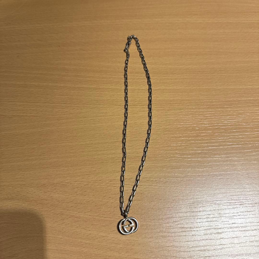 GUCCI シルバー チェーンネックレス 円形ロゴ グッチ ネックレス GUCCI チェーン ペンダント シルバー925 ユニ