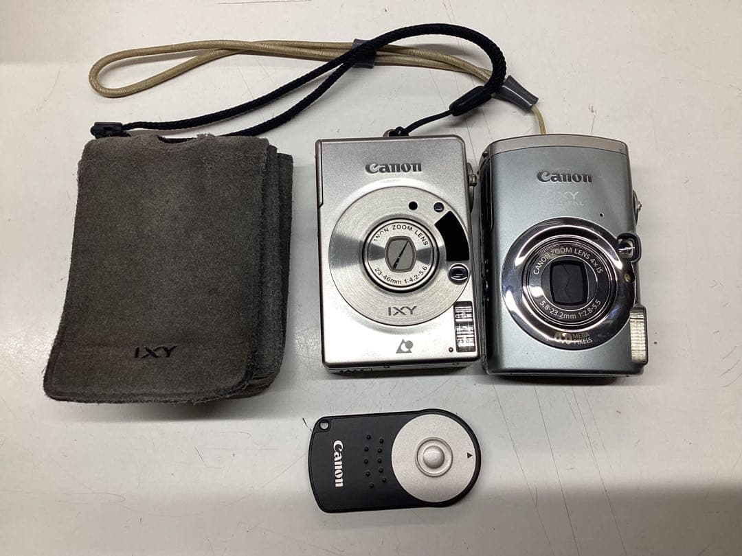 Canon IXY 320 & IXY 800 IS セット　ジャンク品 Canon キャノン IXY 320 フィルムカメラ APSレンズシャッター式カメラ