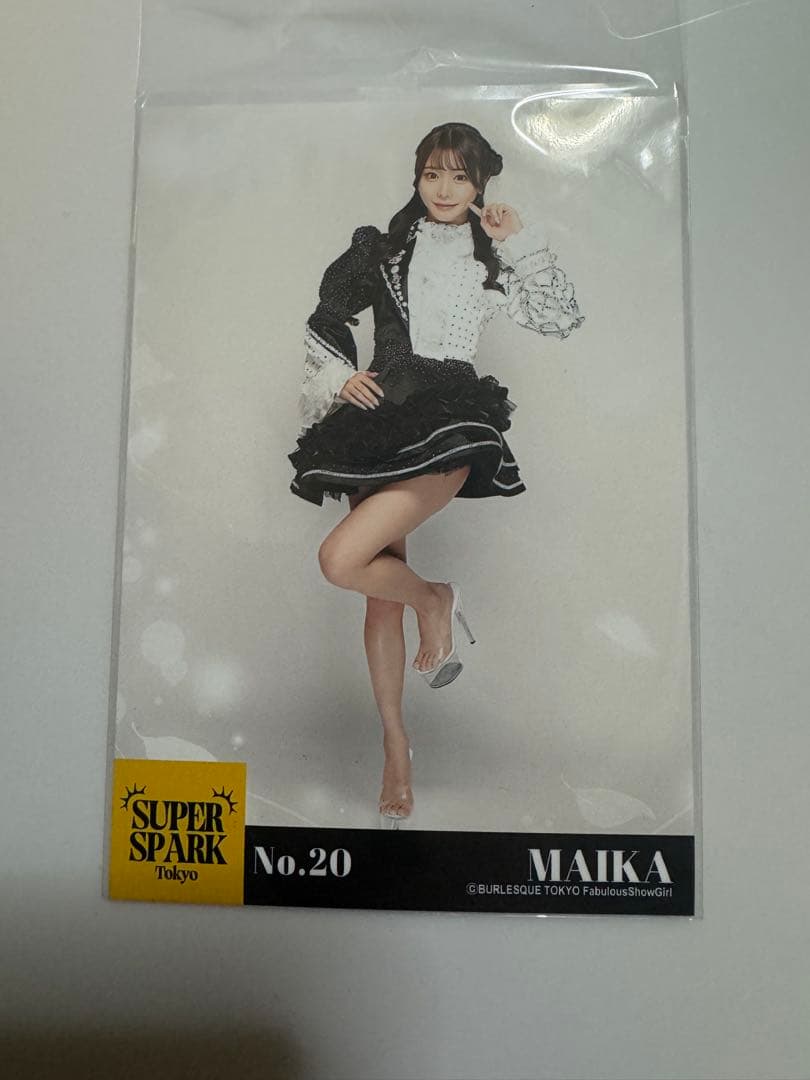 ロクサンエンジェル まいか ブロマイド 写真 バーレスク東京 - メルカリ