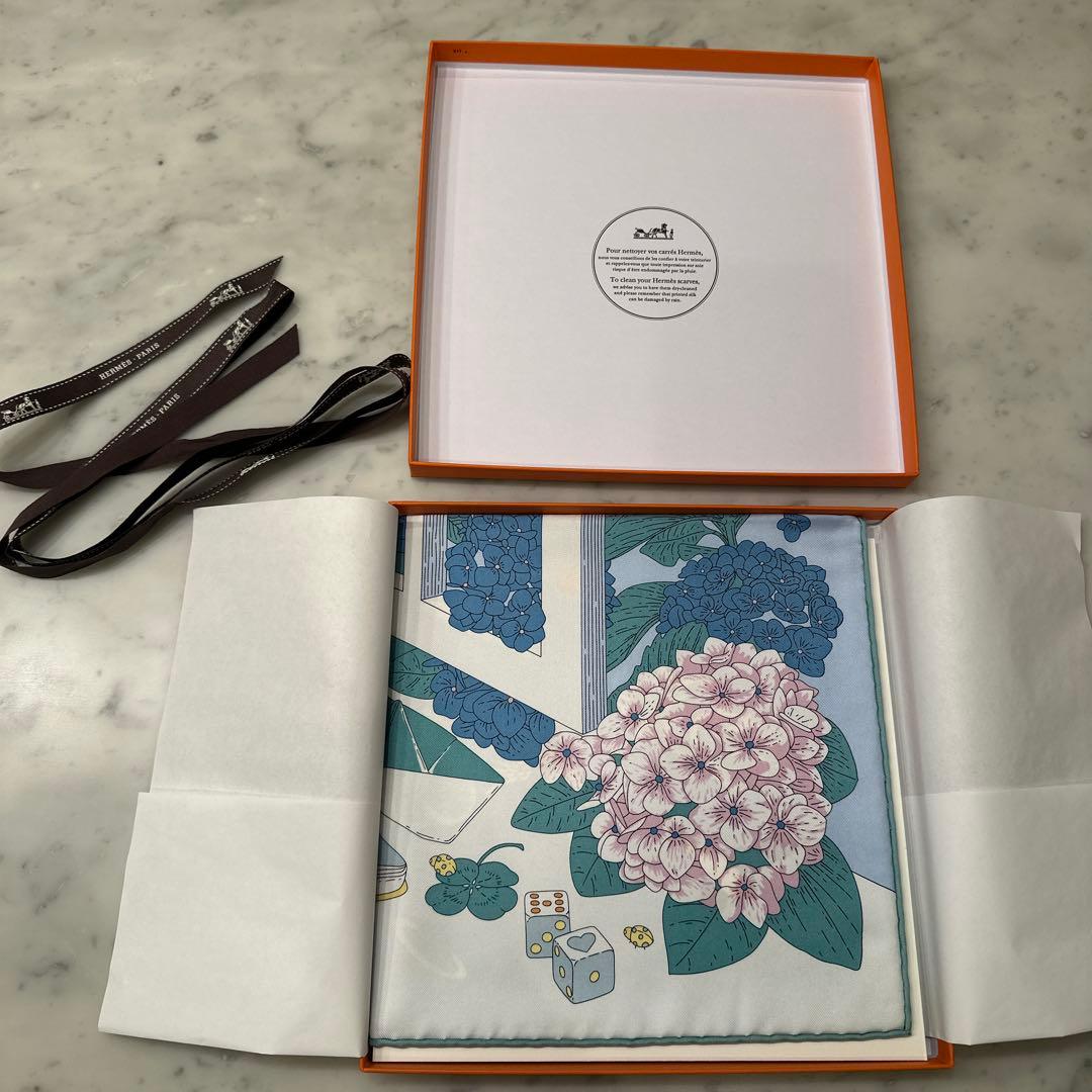 エルメス　2026SS 新作　スカーフ　カレ 90 《エスプリの旅立ち》 新品