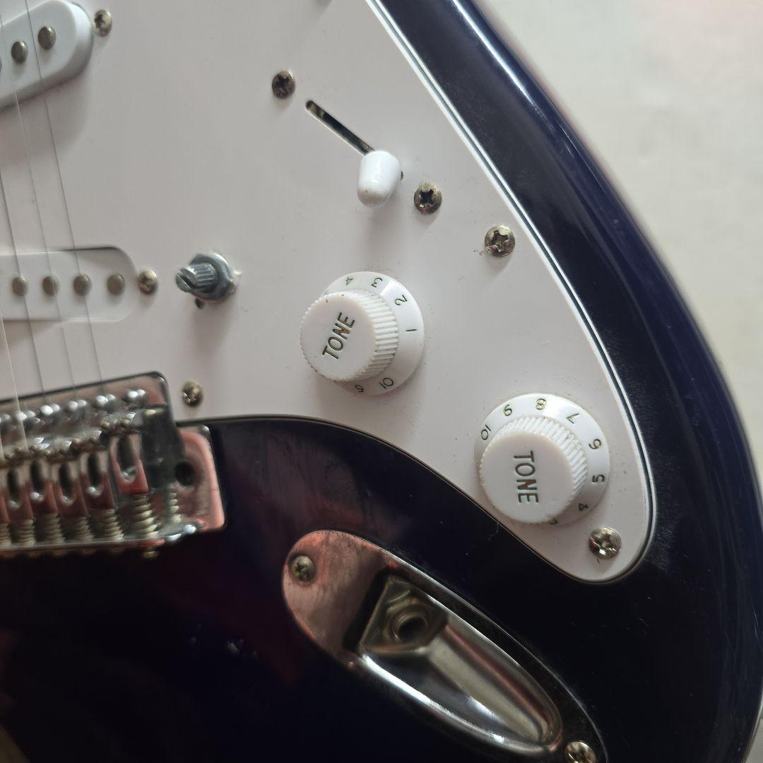 ネイビーブルー エレキギター