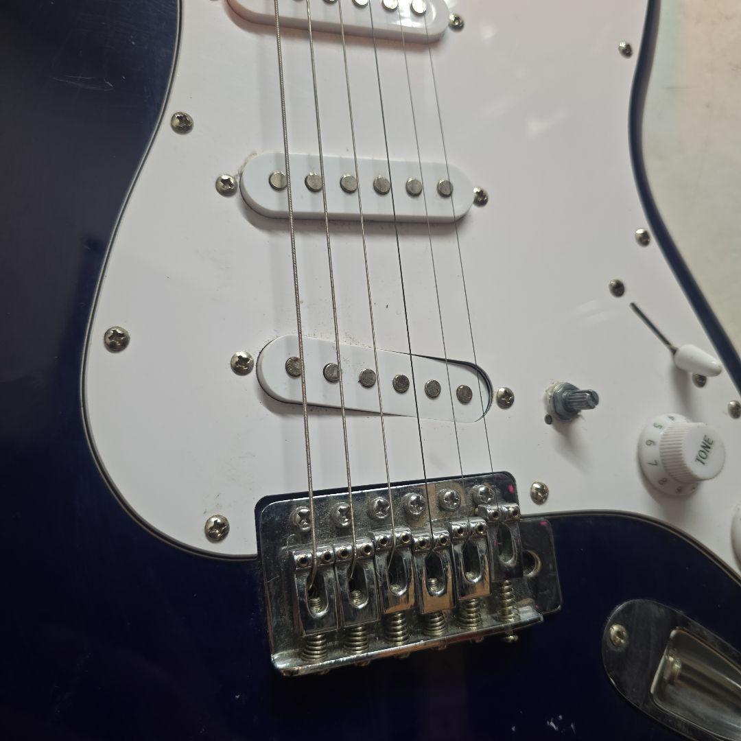 ネイビーブルー エレキギター