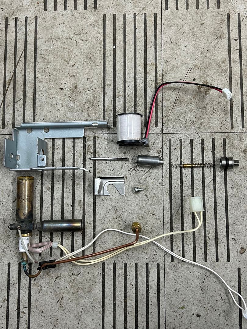 ダイニチ ブルーヒーター FW-3222NC 22年製 分解清掃済 完動品 - メルカリ