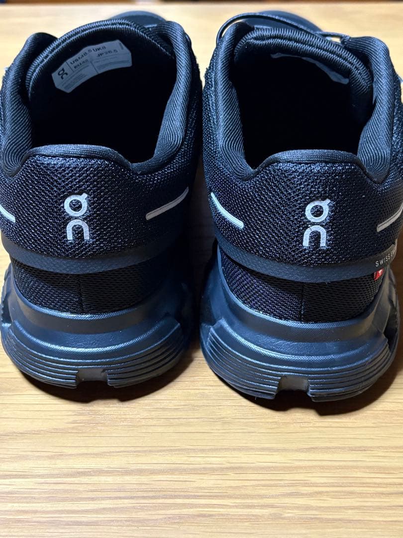 On オン　Cloud6 スニーカー　ランニングシューズ　黒　26.5cm