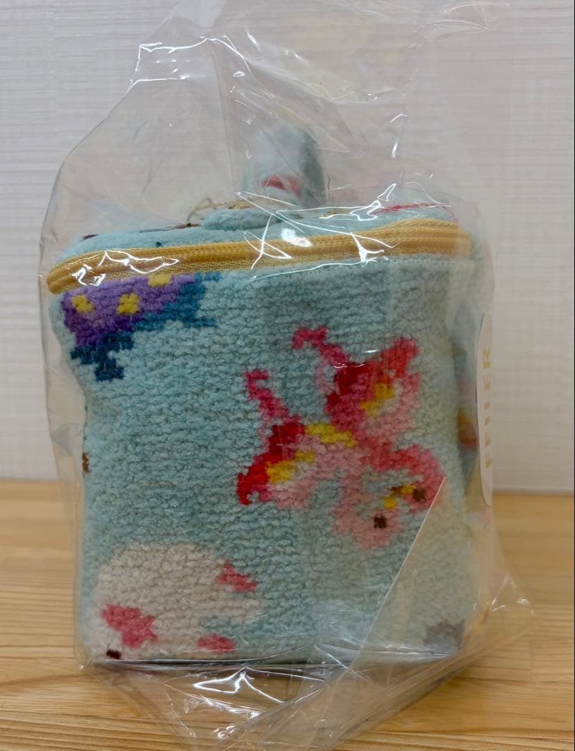 新品未使用】フェイラー神崎恵コラボ バニティーポーチ - メルカリ