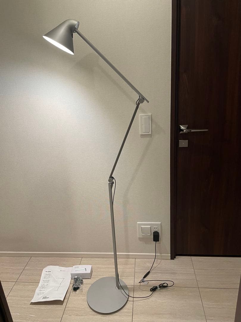 断*ン様 正規品 Louis Poulsen NJP フロア シルバー - メルカリ