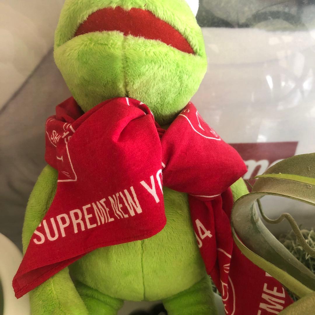 kawa 様Supreme♡Kermit コラボ カーミットレア ボックスロゴ - メルカリ