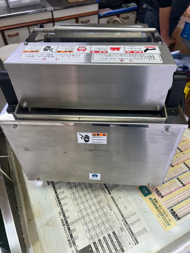 値下げしました】NICHIWA 電気フライヤー 200V 4KW - メルカリ