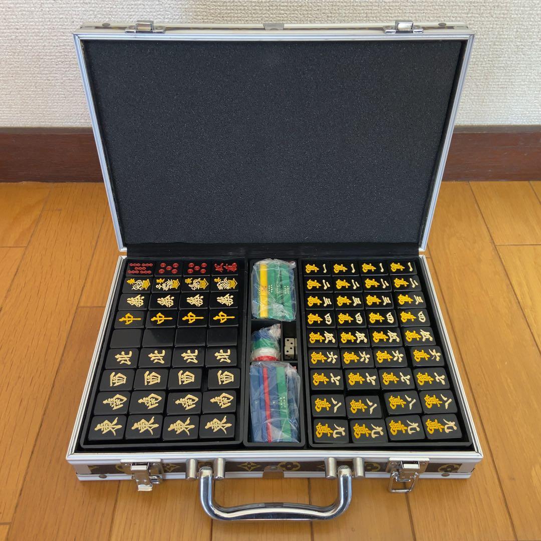 Louis Vuitton模様 ヴィトン柄 麻雀牌 ケース付き - メルカリ