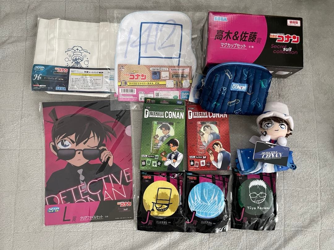 コナングッズ 約40点まとめ売り 缶バッジ アクスタ S賞ボード