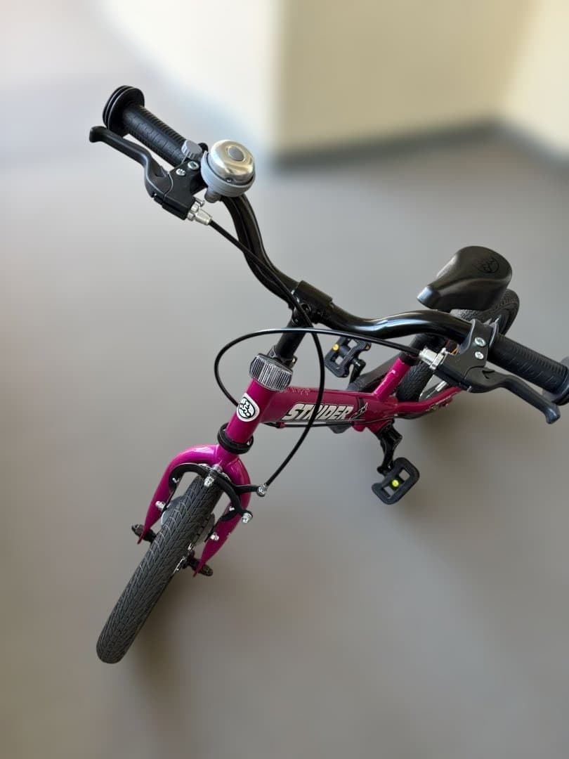 たのメル便【美品】STRIDER14xストライダー フューシャピンク スタンド