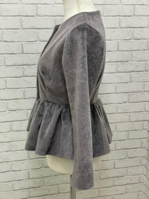 K12522) MUGUET heart button peplum tops - メルカリ