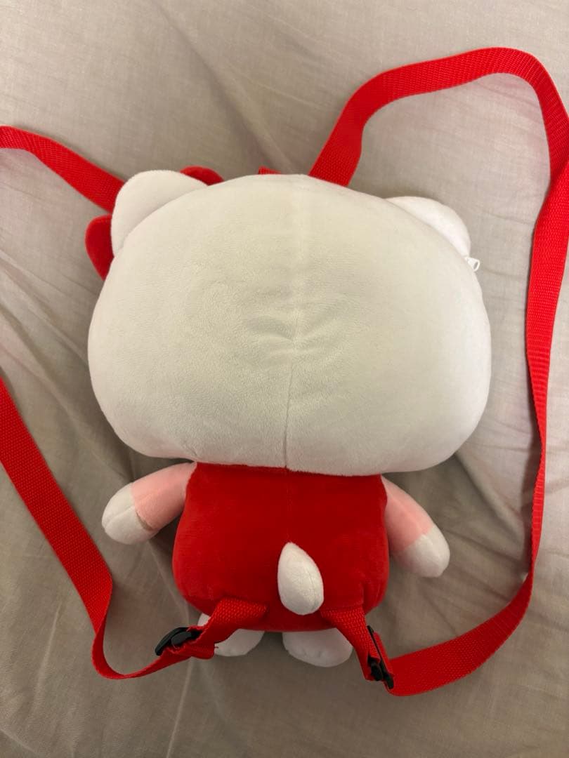 ハローキティぬいぐるみリュック、タイニーチャムポシェット - メルカリ
