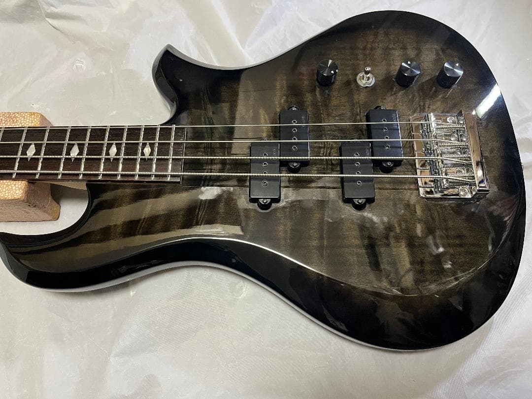 B.C.Rich Eagle BASS　シースルーブラック虎目　DIMARZIO