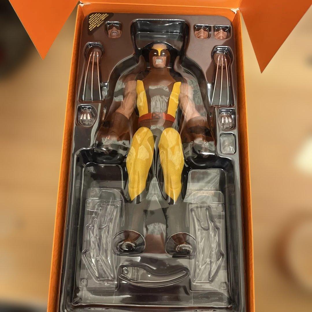 炎スタジオ 1/6 ウルヴァリン (ブラウンスーツ) ホットトイズ