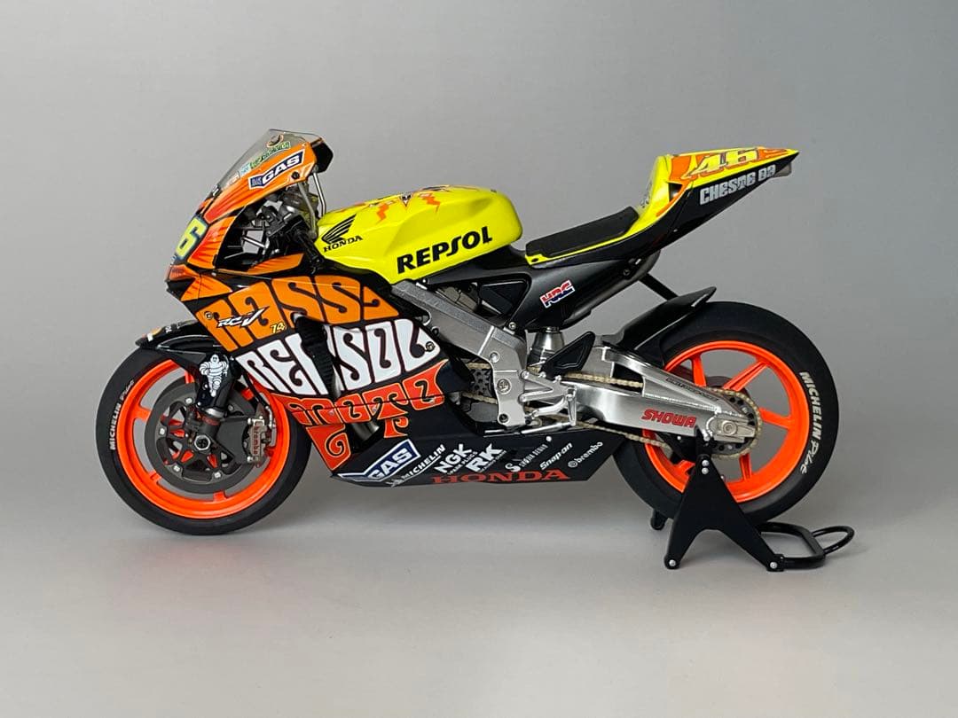 タミヤ マスターワークコレクション レプソルホンダRC211V 03