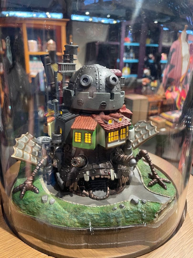 ハウルの城 ライトアップジオラマ ジブリパーク限定 ハウルの動く城 ライトアップジオラマ ハウルの動く城 | どんぐり