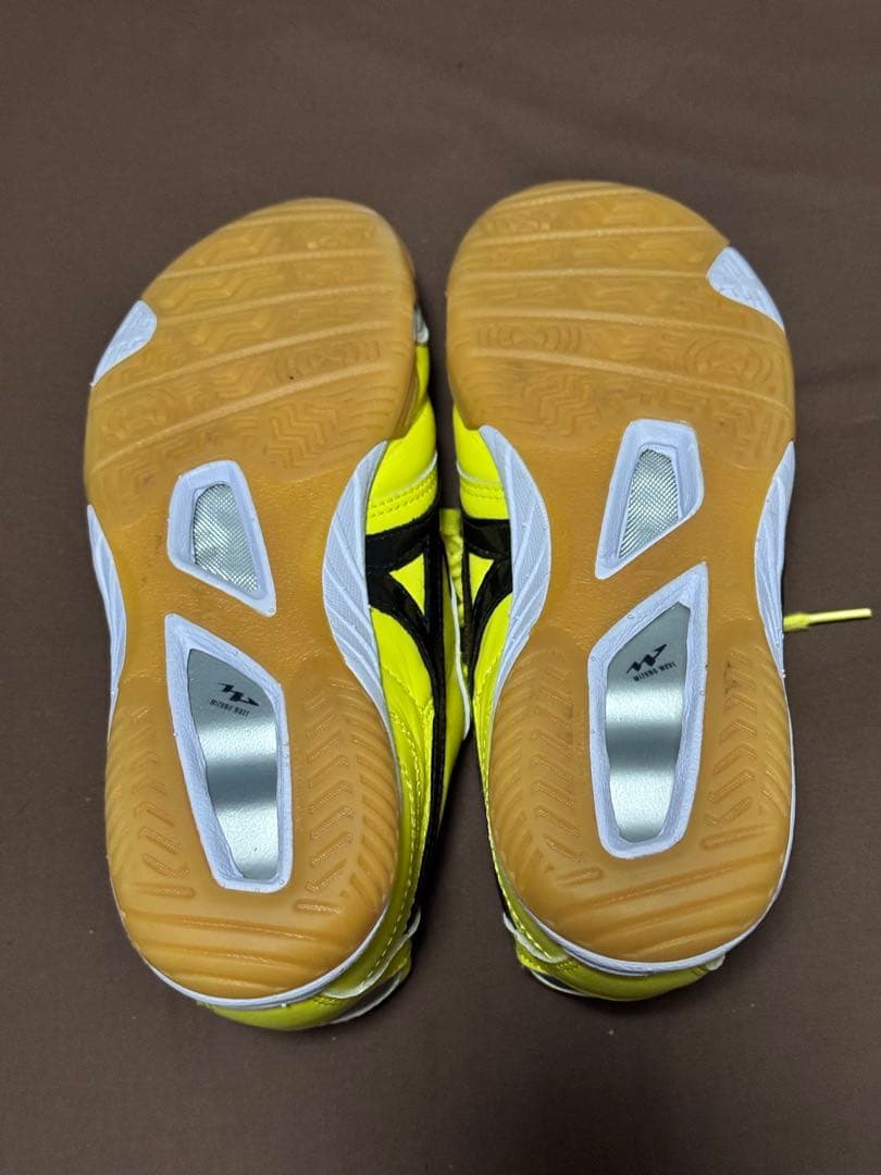 Mizuno モレリア サラ 30周年モデル 24.5cm