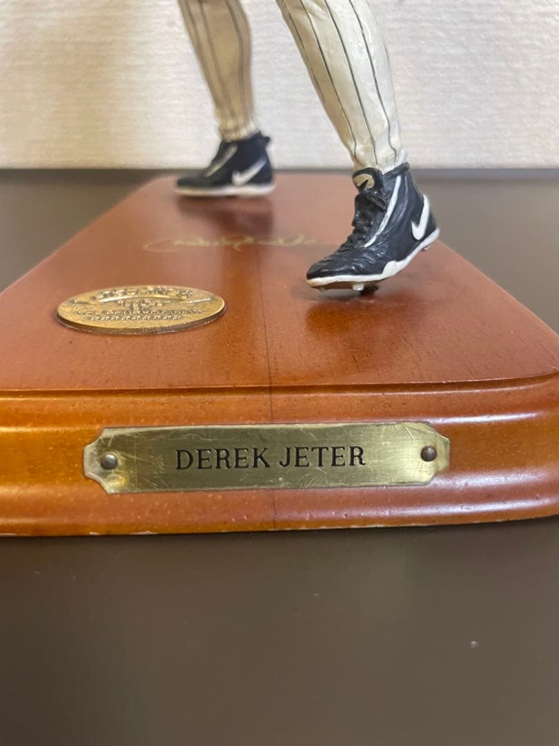 希少！デレク・ジーター ダンバリーミント製 フィギュア - メルカリ