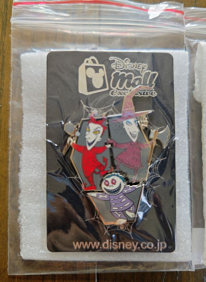 【希少/未開封】 ディズニーモール限定 ナイトメアビフォアクリスマス ピンバッジ