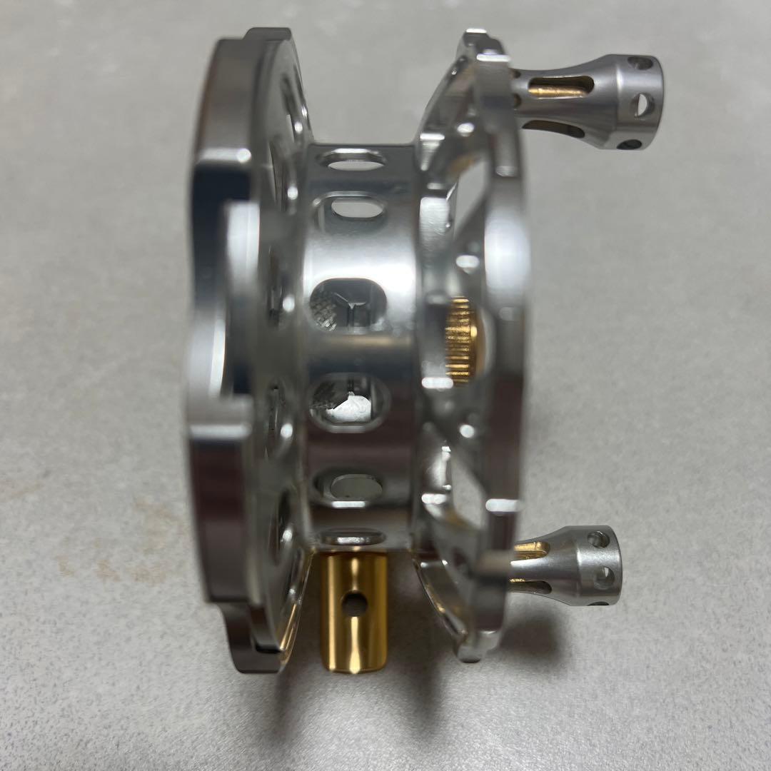 クーブランド カブト リール 新品未使用 - メルカリ