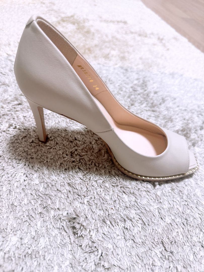 ダイアナ スタッズ付き　オープントゥ　パンプス　24.0cm レザーハイヒール